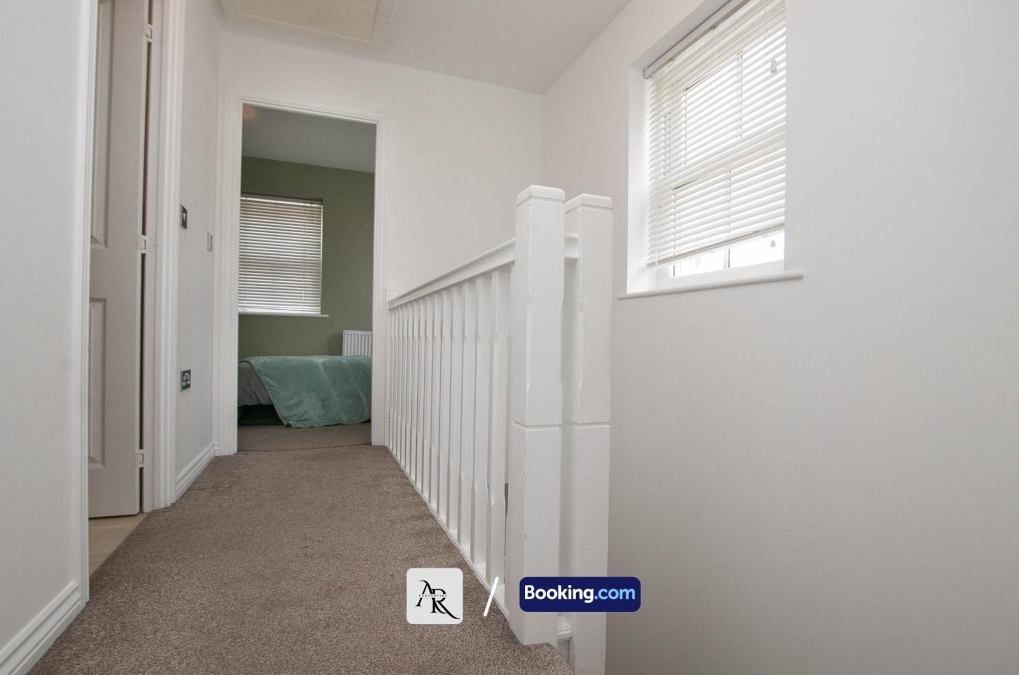 Cozy House By Ar Properties Short Lets & Serviced Accommodation โคล์เชสเตอร์ ภายนอก รูปภาพ