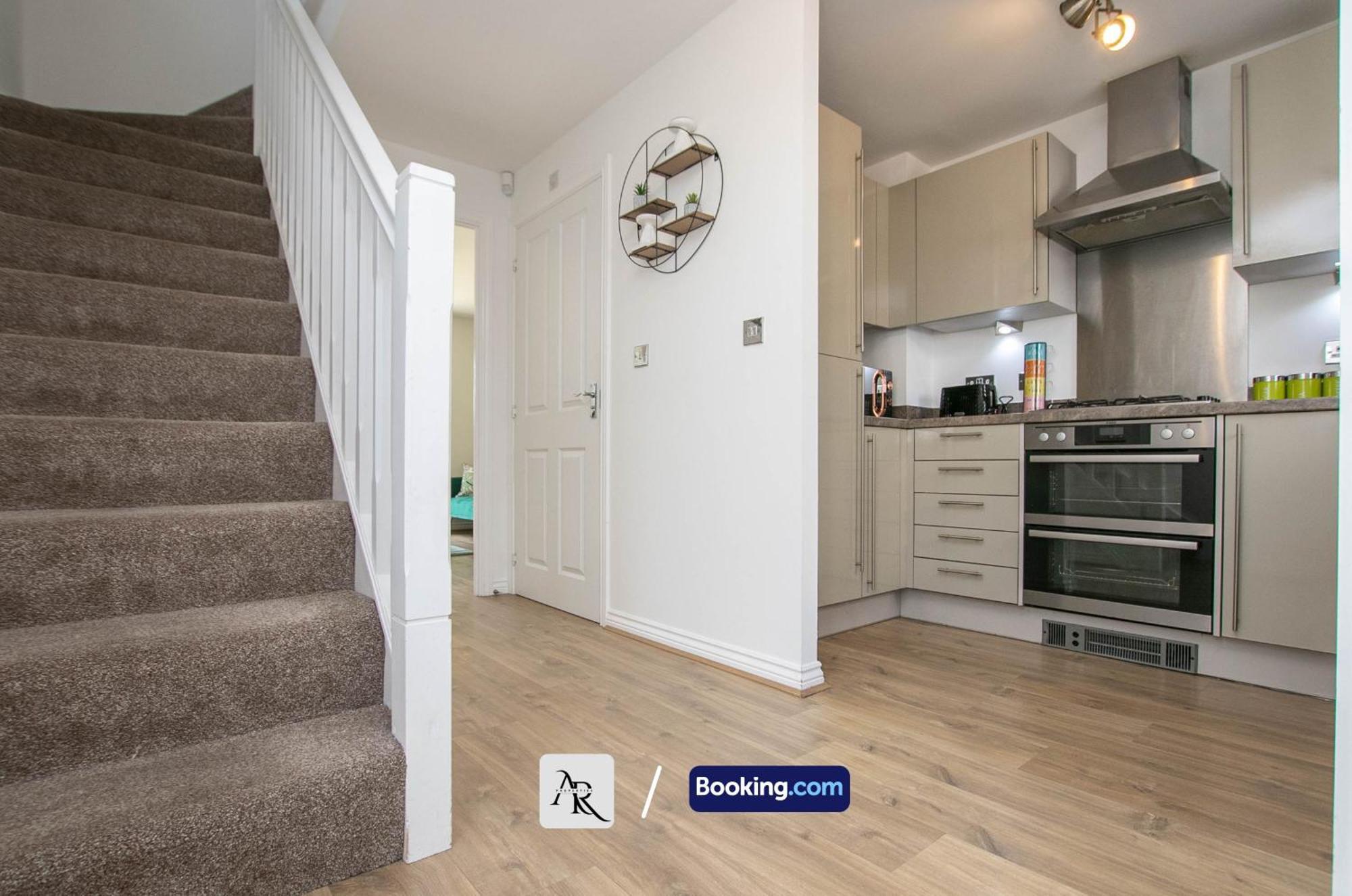 Cozy House By Ar Properties Short Lets & Serviced Accommodation โคล์เชสเตอร์ ภายนอก รูปภาพ